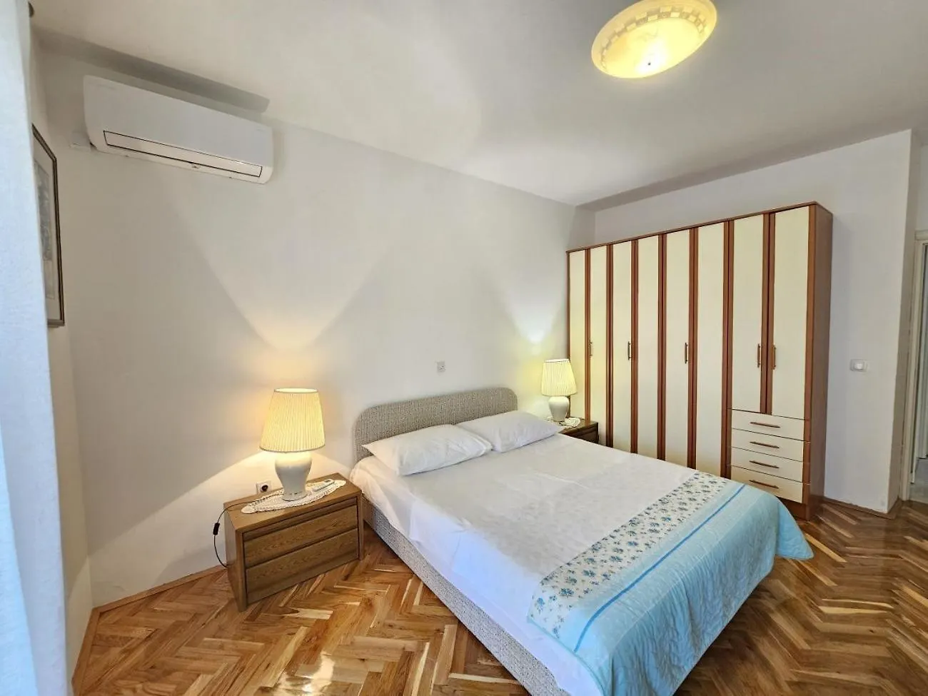 Blaz 4 - Apartment For 6-8 Persons, 150 M From The Beach Novi Vinodolski Croatia
