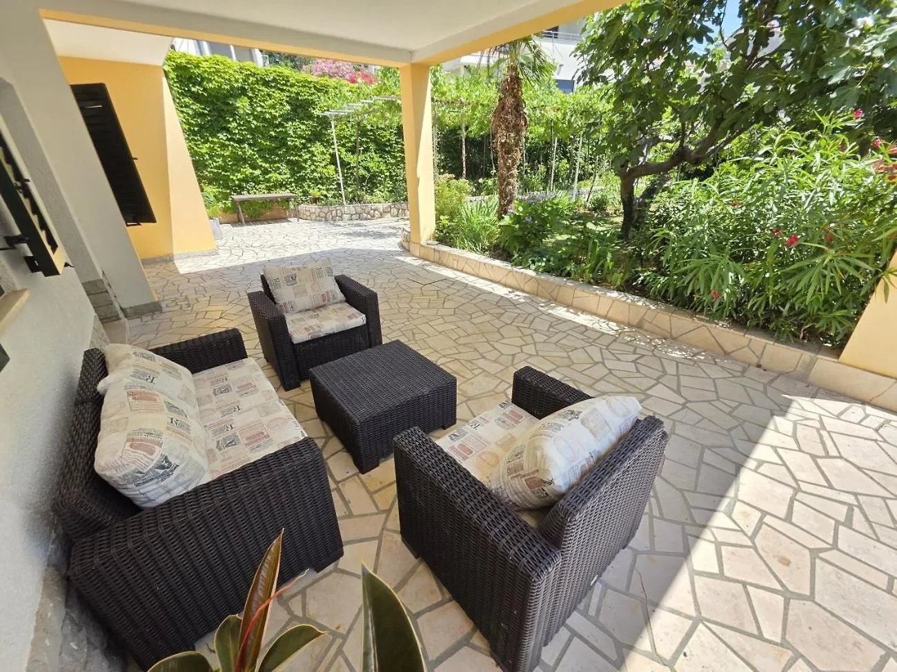 Blaz 4 - Apartment For 6-8 Persons, 150 M From The Beach Novi Vinodolski