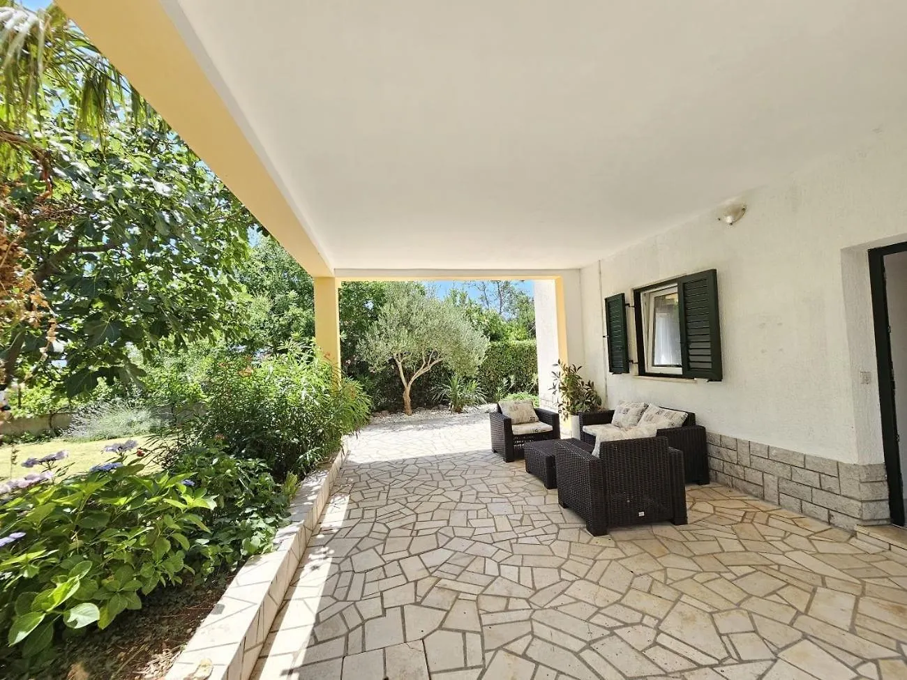 Blaz 4 - Apartment For 6-8 Persons, 150 M From The Beach Novi Vinodolski